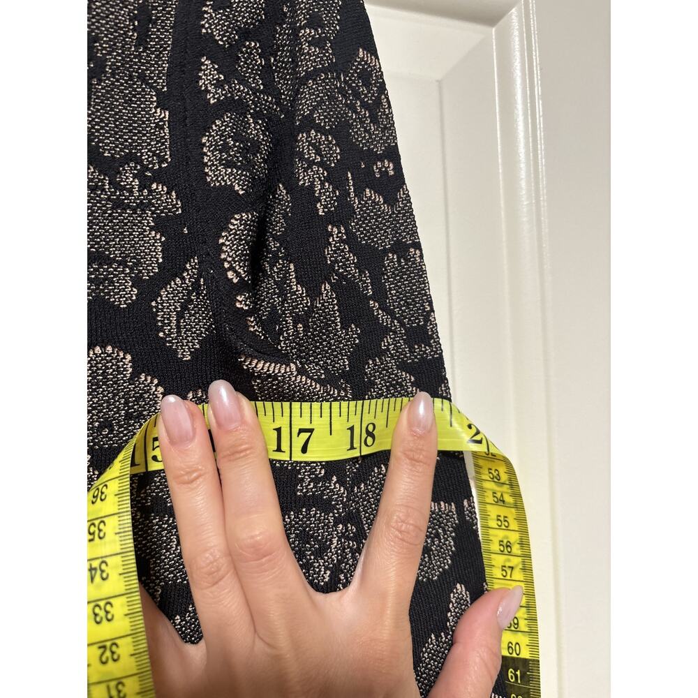 Ann Taylor Medium Black Tan Floral Cardigan Sweater - Picture 7 of 9